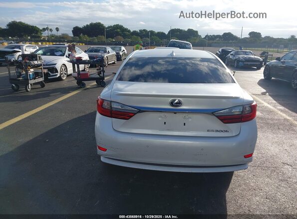 JTHBW1GG2G2114532 2016 LEXUS ES 300H White 