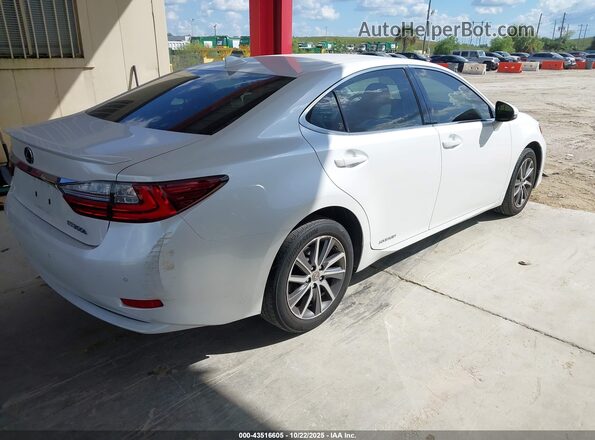 JTHBW1GG4J2194097 2018 LEXUS ES 300H White Задня права чверть