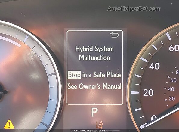 JTHBW1GG9G2118920 2016 LEXUS ES 300H Серебряный 