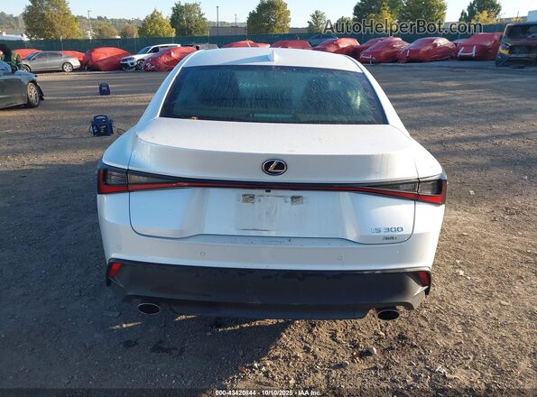JTHC81F24M5045079 2021 LEXUS IS 300 White 