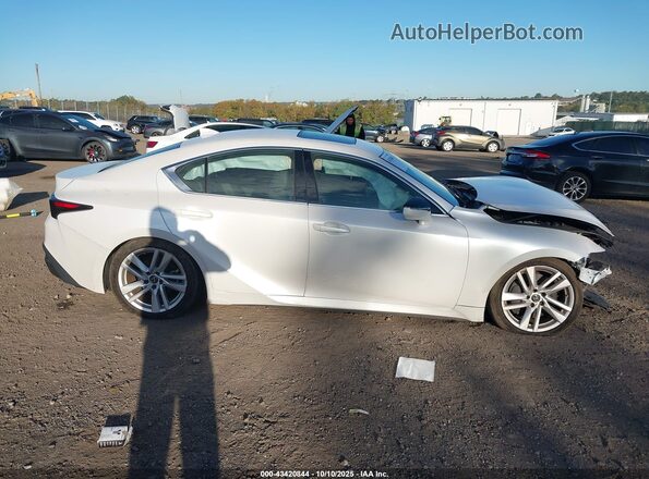 JTHC81F24M5045079 2021 LEXUS IS 300 White Вид задньої частини салону