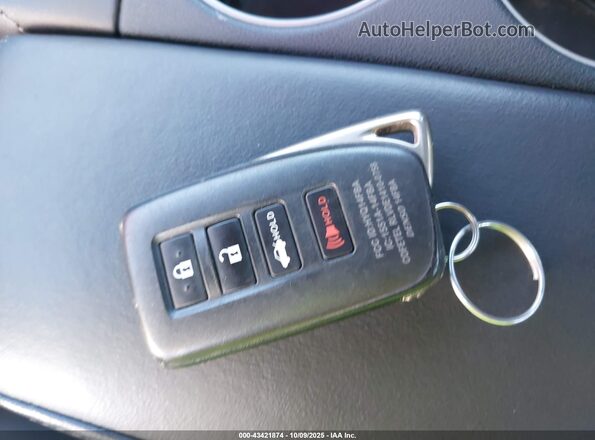 JTHCM1D24H5025354 2017 LEXUS IS 300 Red Widok deski rozdzielczej