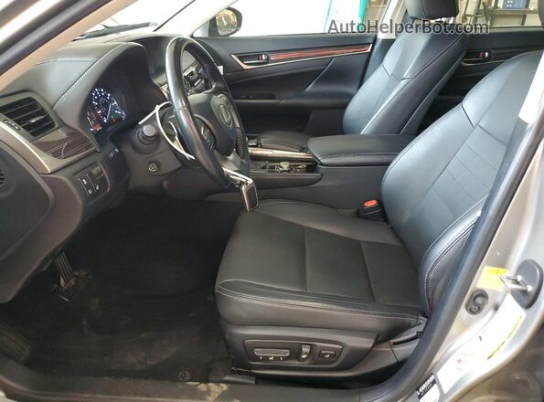 JTHCZ1BL0JA008917 2018 LEXUS GS Silver Front interior view