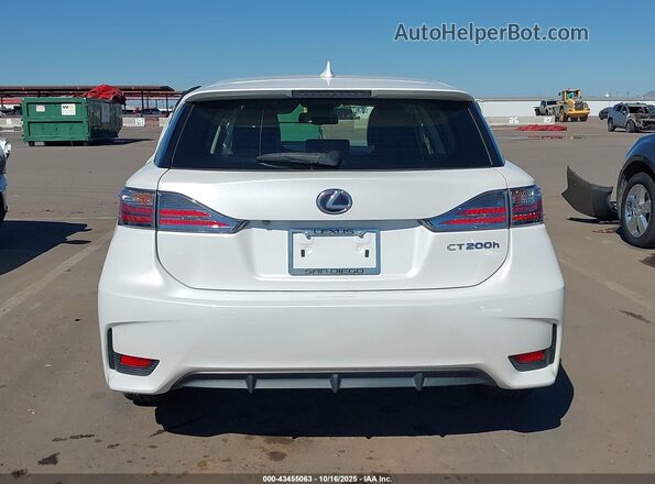 JTHKD5BH4H2297379 2017 LEXUS CT 200H White 