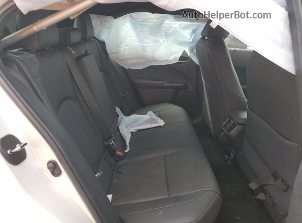 JTHL9JBH1N2061685 2022 LEXUS UX White Rear seats view