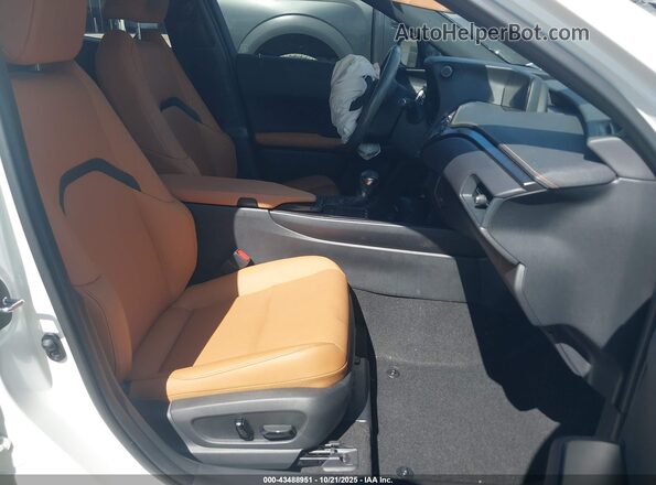 JTHP3JBH2M2033606 2021 LEXUS UX 200 White Vista interior delantera