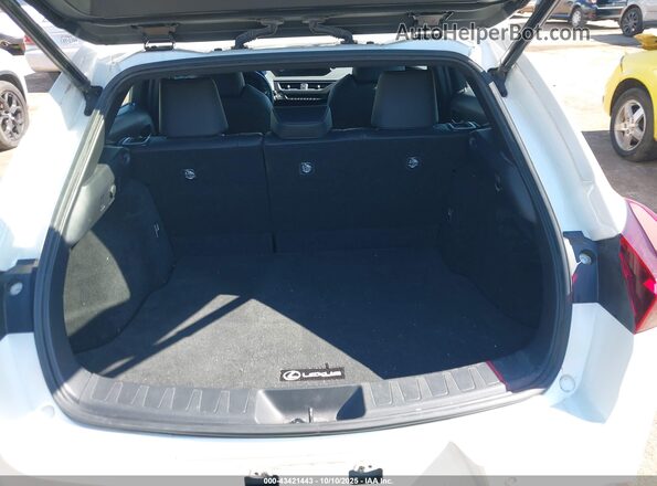 JTHP3JBH4M2033946 2021 LEXUS UX 200 White 