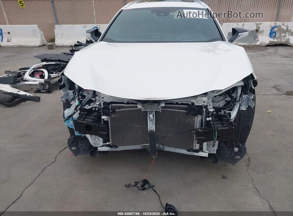 JTHP6JBH7R2192331 2024 LEXUS UX 250H White Вид спереду