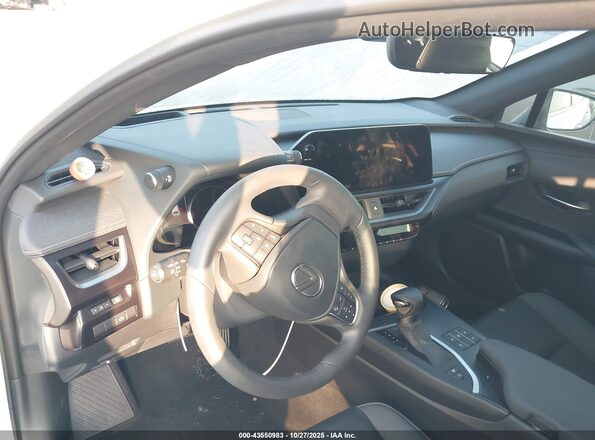 JTHP6JBH8R2190362 2024 LEXUS UX 250H White 
