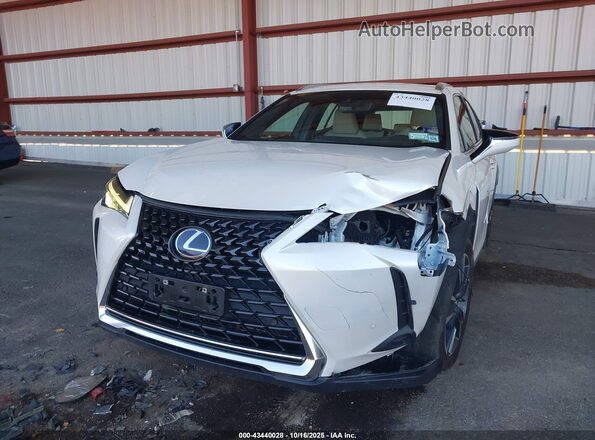 JTHP9JBH7M2050030 2021 LEXUS UX 250H White Вид спереду