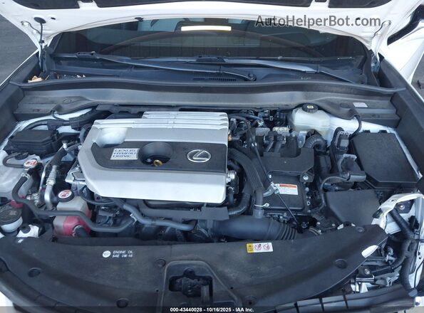 JTHP9JBH7M2050030 2021 LEXUS UX 250H White Вид ззаду