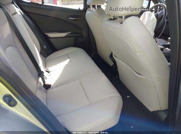 JTHP9JBH7P2064515 2023 LEXUS UX 250H Silver Widok naklejki z numerem VIN