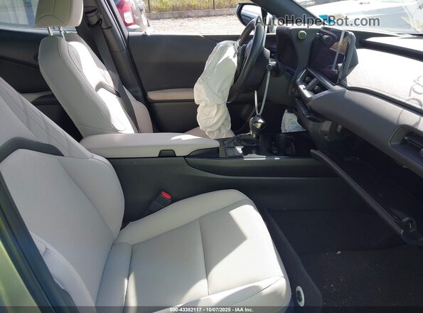 JTHP9JBH7P2064515 2023 LEXUS UX 250H Silver Widok wnętrza z przodu