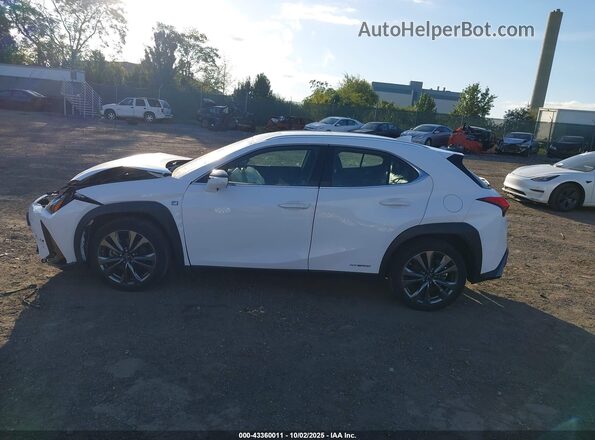 JTHR9JBH0L2022111 2020 LEXUS UX 250H White 