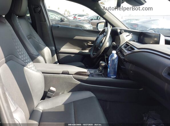 JTHU9JBH7K2015620 2019 LEXUS UX 250H Black წინა სალონის ხედი