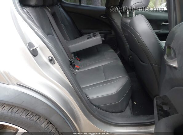 JTHX3JBH8M2036171 2021 LEXUS UX 200 Champagne Vista de la etiqueta del VIN