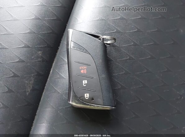 JTHX3JBH8M2036171 2021 LEXUS UX 200 Champagne Vista del salpicadero