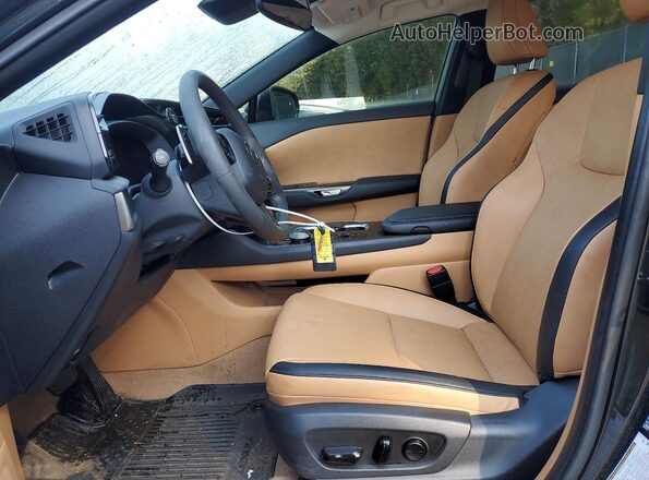JTJAAAAB3RA027883 2024 LEXUS RZ Black Вид салону спереду