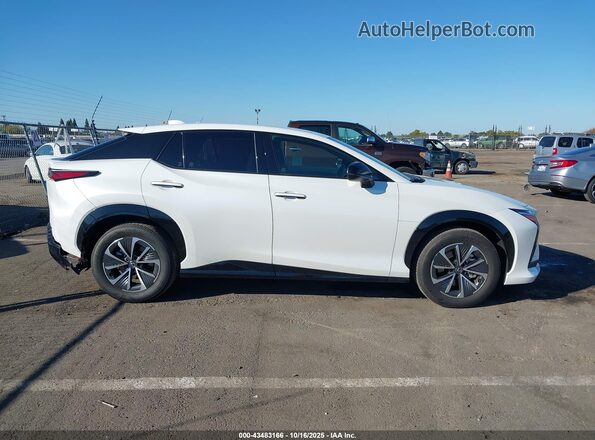 JTJABABB6SA009637 2025 LEXUS RZ 300E White უკანა სალონის ხედი