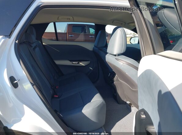 JTJABABB6SA009637 2025 LEXUS RZ 300E White VIN კოდის სტიკერის ხედი