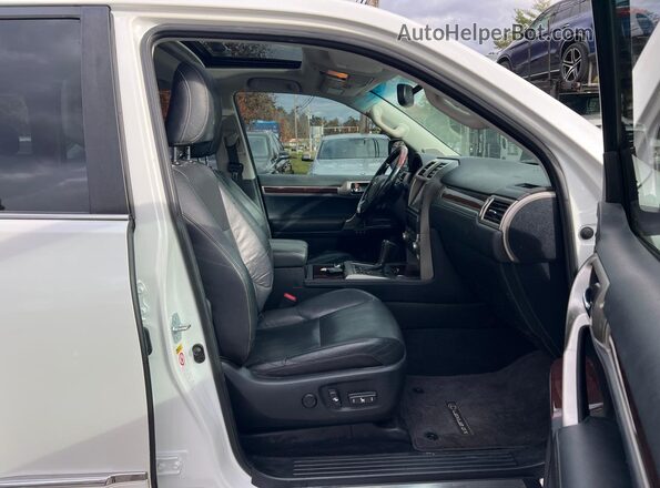 JTJBM7FX2J5186068 2018 LEXUS GX White 