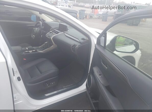 JTJDARBZ3M5031571 2021 LEXUS NX 300 White Vista interior delantera