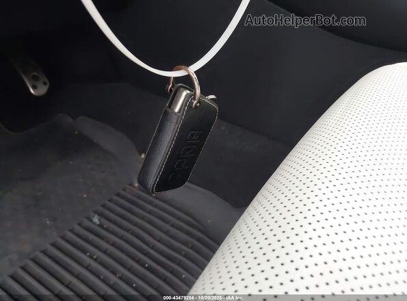 JTJSARDZ4L2228334 2020 LEXUS NX 300 Silver Dashboard view