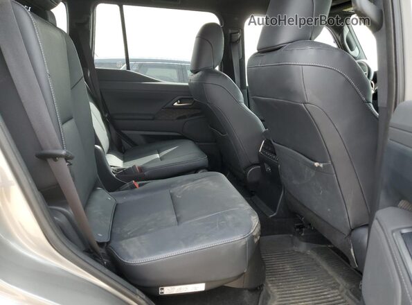 JTJTBCDX0R5010458 2024 LEXUS GX Beige Вид задньої частини салону