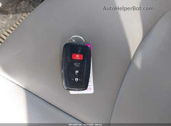 JTMA1RFV8LD057553 2020 TOYOTA LE White Vista del salpicadero
