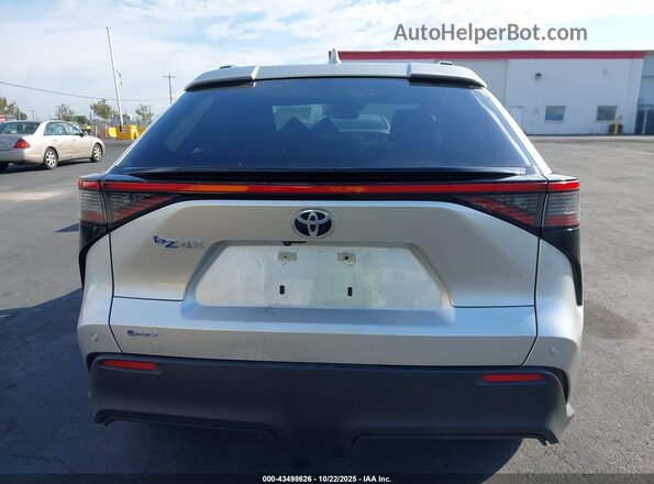 JTMAAAAA2RA053272 2024 TOYOTA LE Silver 