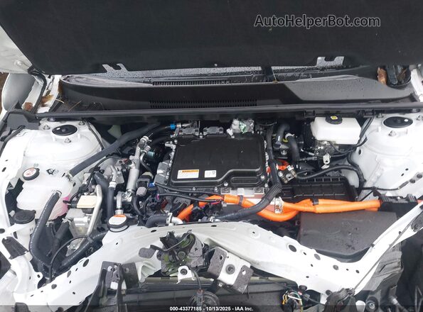 JTMABACA7SA105608 2025 TOYOTA BZ4X White Հետևի տեսք