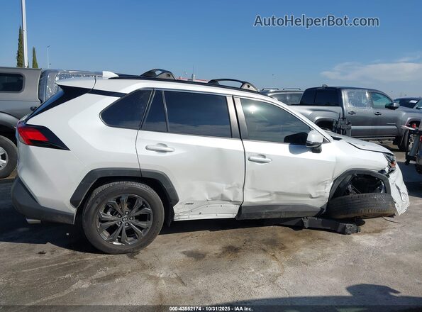 JTMB6RFV7RD550381 2024 TOYOTA LE White Vista del cuadro de instrumentos