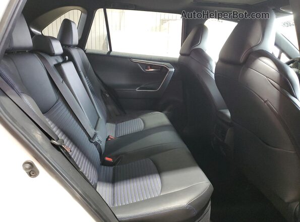 JTME6RFV5ND527446 2022 TOYOTA RAV4 White Vista interior trasera