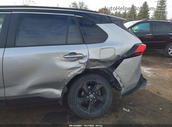 JTMEWRFV2KJ024423 2019 TOYOTA RAV4 HYBRID Silver Front view