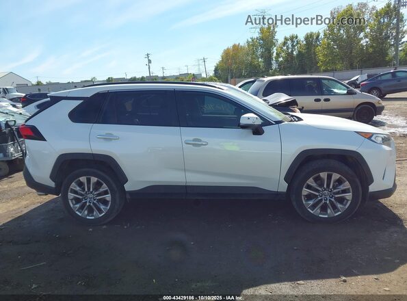 JTMN1RFV2KD039842 2019 TOYOTA LIMITED White Вид задньої частини салону