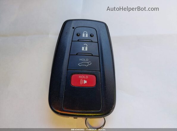 JTMN1RFV9LJ039338 2020 TOYOTA LIMITED White Առջևի վահանակի տեսք