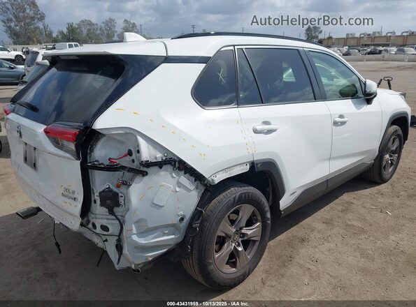 JTMRWRFV3ND159320 2022 TOYOTA LE White Trasero derecho