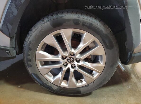 JTMY1RFV9KD514657 2019 TOYOTA LIMITED Silver 