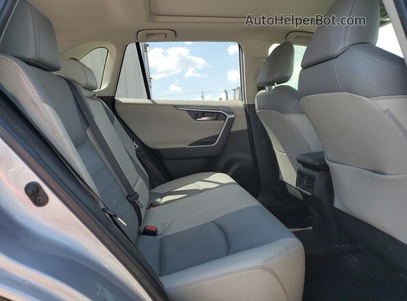 JTMY1RFV9KD514657 2019 TOYOTA LIMITED Silver Սալոնի հետևի տեսք