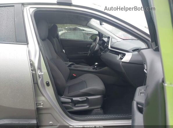 JTNKHMBX2L1081810 2020 TOYOTA LE Серый Вид салона спереди