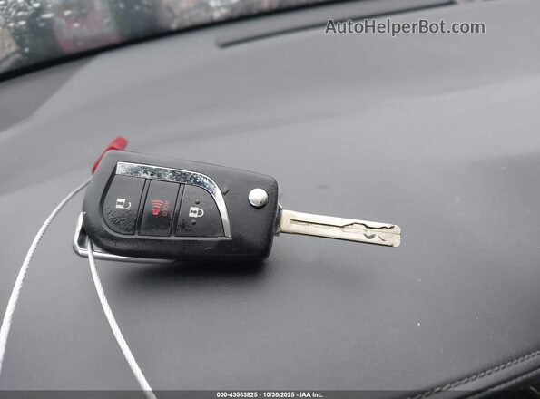JTNKHMBX2L1081810 2020 TOYOTA LE Серый Вид панели приборов