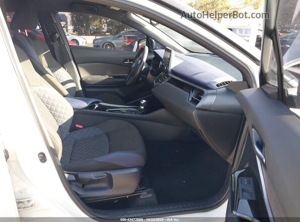 JTNKHMBX8L1083805 2020 TOYOTA LE White Սալոնի դիմացի տեսք
