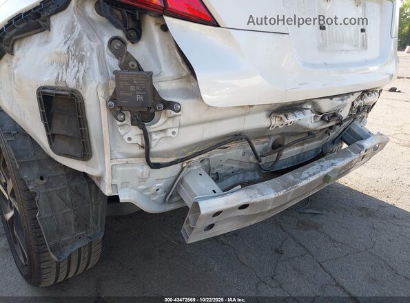 JTNKHMBX8L1083805 2020 TOYOTA LE White 