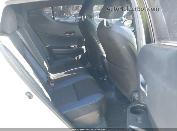 JTNKHMBX8L1083805 2020 TOYOTA LE White VIN կոդի պիտակի տեսք
