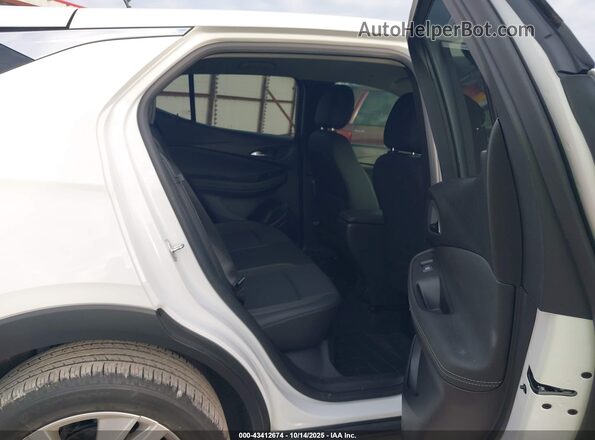 KL4AMBS24RB032836 2024 BUICK ENCORE White Widok naklejki z numerem VIN