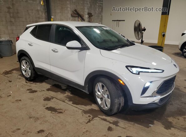 KL4AMBSL5SB138078 2025 BUICK ENCORE White Delantero derecho