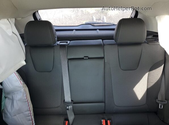KL4AMCSL5RB010598 2024 BUICK ENCORE White Vista de los asientos traseros