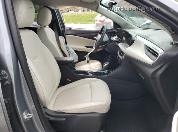 KL4AMDSL8SB041162 2025 BUICK ENCORE Gray Widok wnętrza z przodu