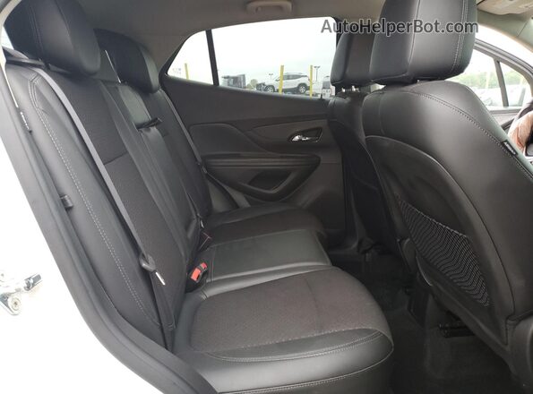 KL4CJASB8KB717357 2019 BUICK ENCORE White Widok wnętrza z tyłu