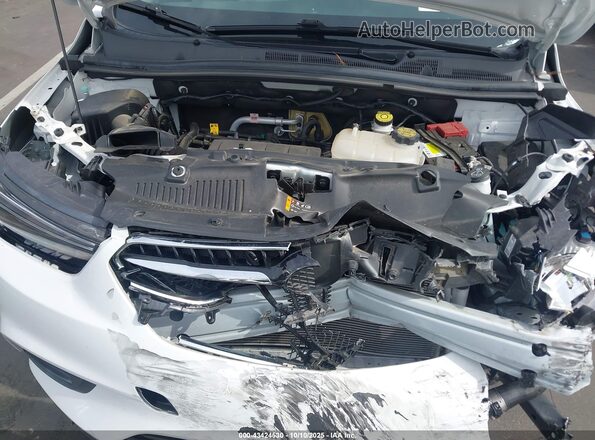 KL4CJASB8LB013838 2020 BUICK ENCORE Белый Вид сзади